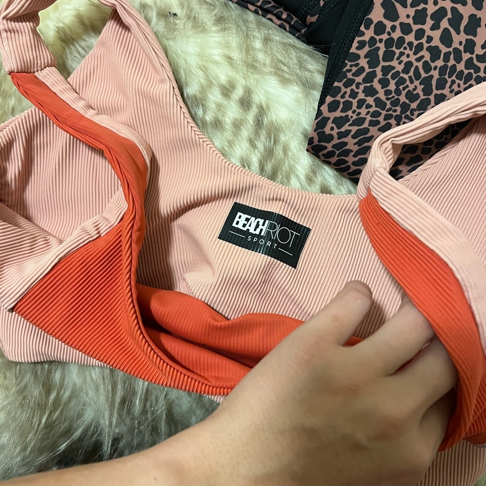 Beach riot large workout set